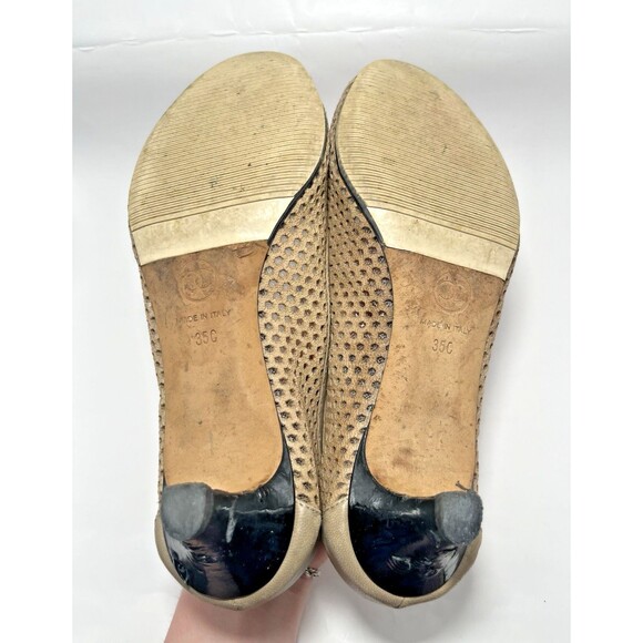 Chanel Kitten Heels Nude Beige Mesh Leather w/ Pearl CC Detail Vintage Sz 35 5 - Picture 9 of 10